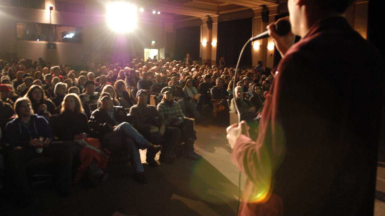 Q_a_crowd_audience_08_sff_by_jill_orschel_3_key_set
