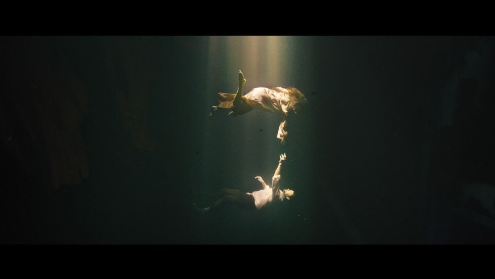 Reminiscence_underwater_still