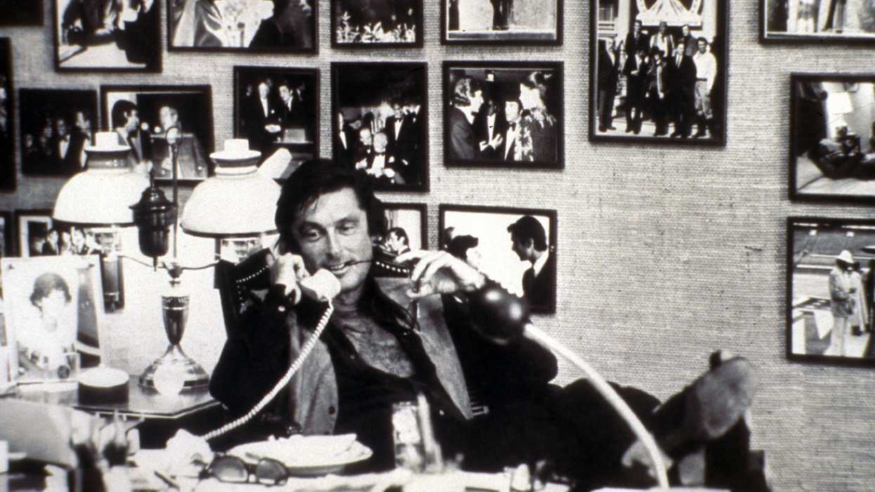 Robert Evans dies