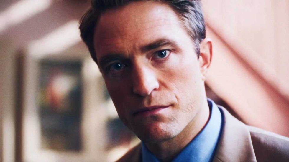 Robert Pattinson as Chris Hansen looking toward the camera in Primetime