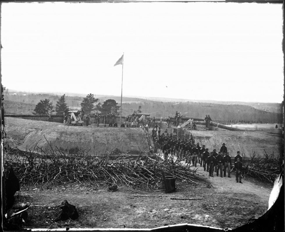 Saving-lincoln-background-plate