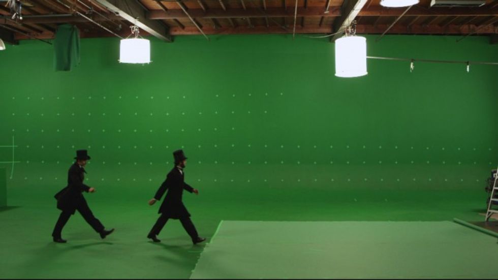 Saving-lincoln-green-screen