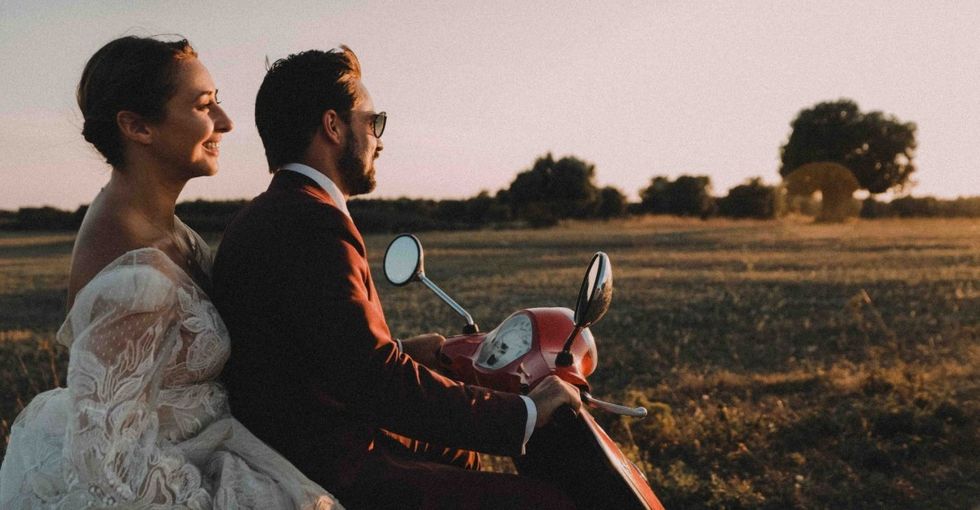 Sculpting_with_time_productions_wedding_vespa_0
