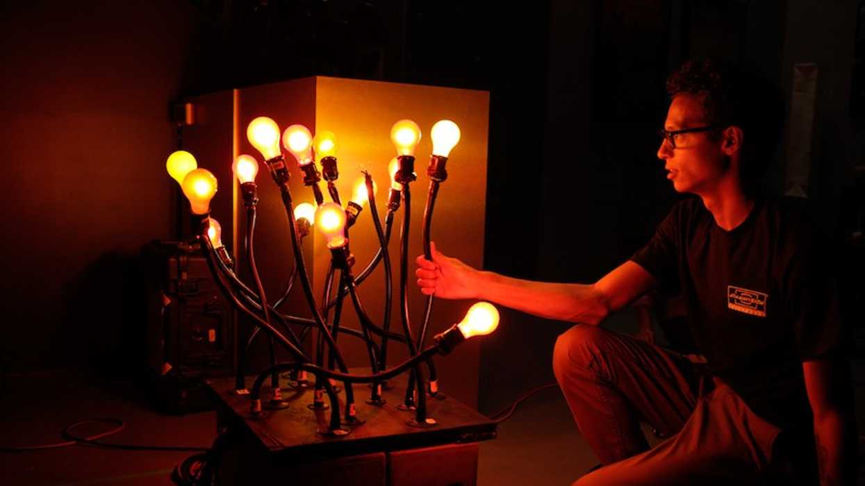 Shane-hurlbut-diy-fire-light-medusa-cinematography