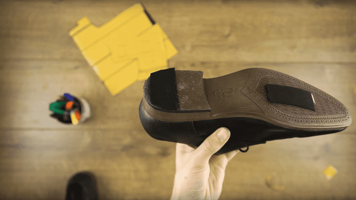 Shoe