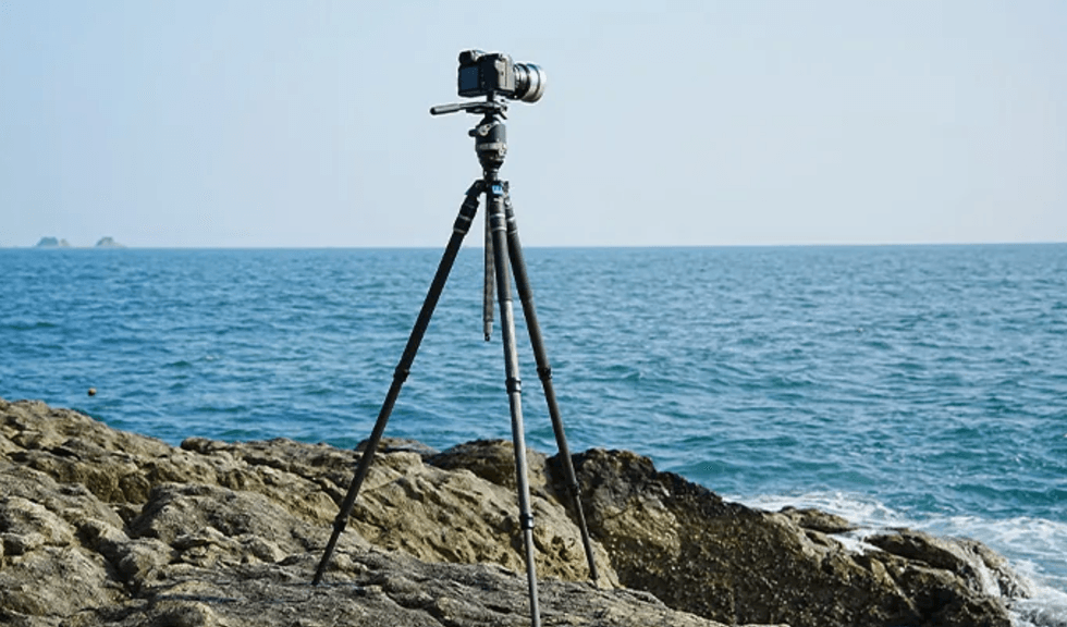 SIRUI’s New Hybrid Tripod/Monopod Kit is Here for Your Versatile Photo and Video Needs