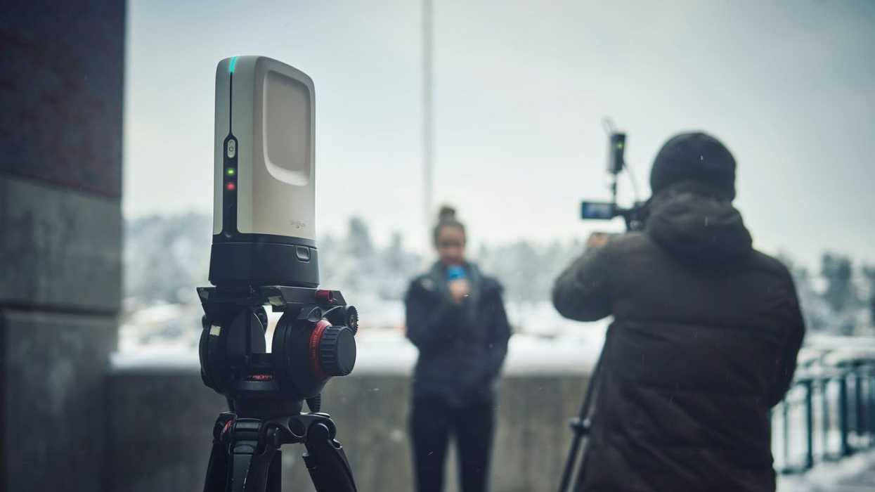 Slingstudio-on-scene-with-news-crew-720x5402x