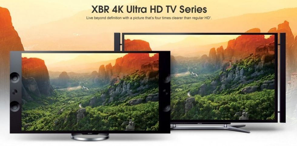 Sony-4k-monitor-screen-distribution-service-media-player1