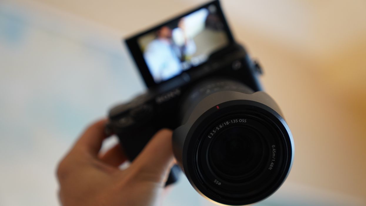 Sony A6400 with 180° Tiltable Touchscreen