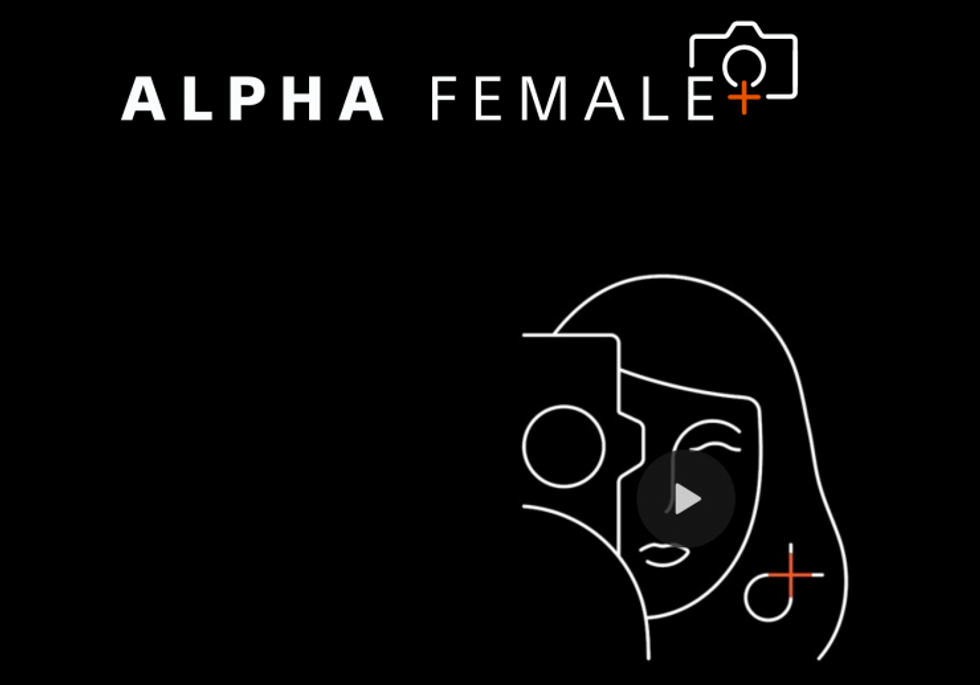 Sony_alpha_female_