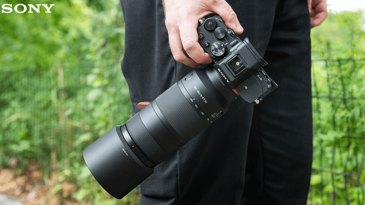 Sony FE 100-400mm f/5.6-8 OSS Lens
