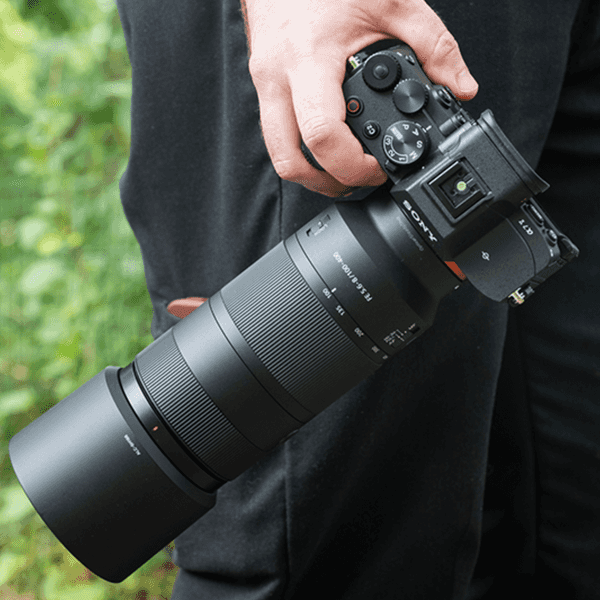 Sony FE 100-400mm f/5.6-8 OSS Lens