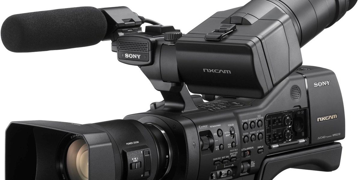 Large Sensor Video Camera Introducing the APS-C Sony NEX-EA50. Is This the Future of Consumer ...