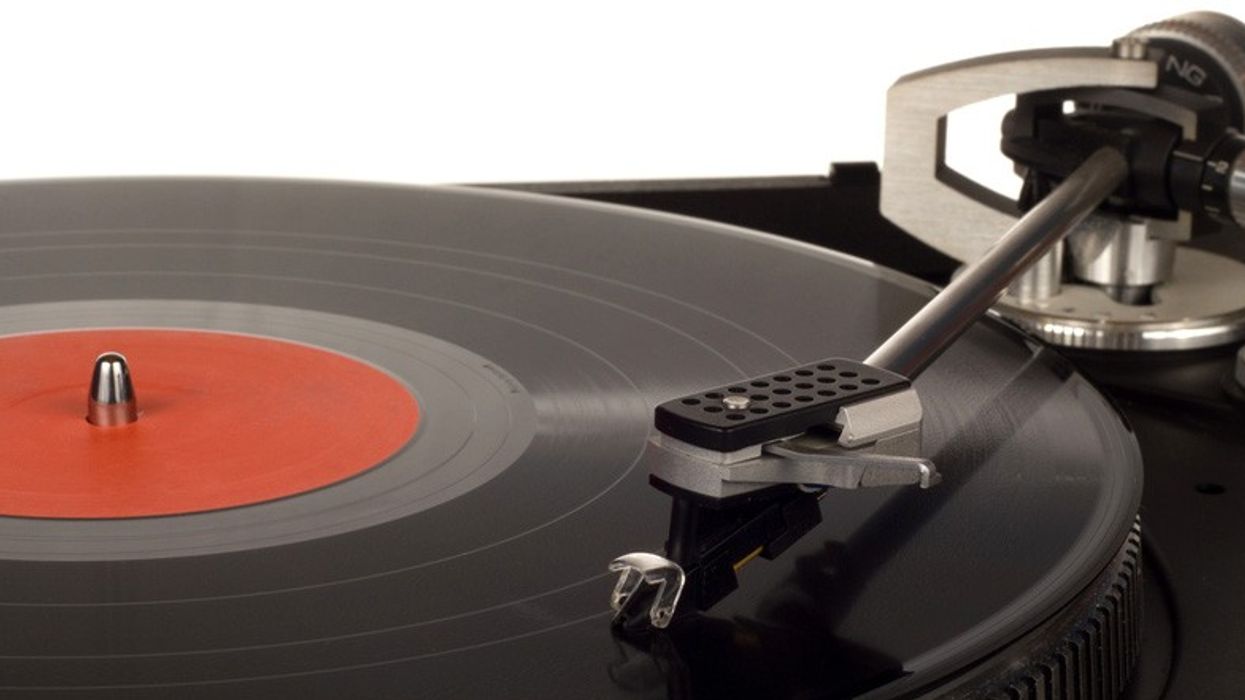 Soundtrack-film-vinyl-record-player-movie