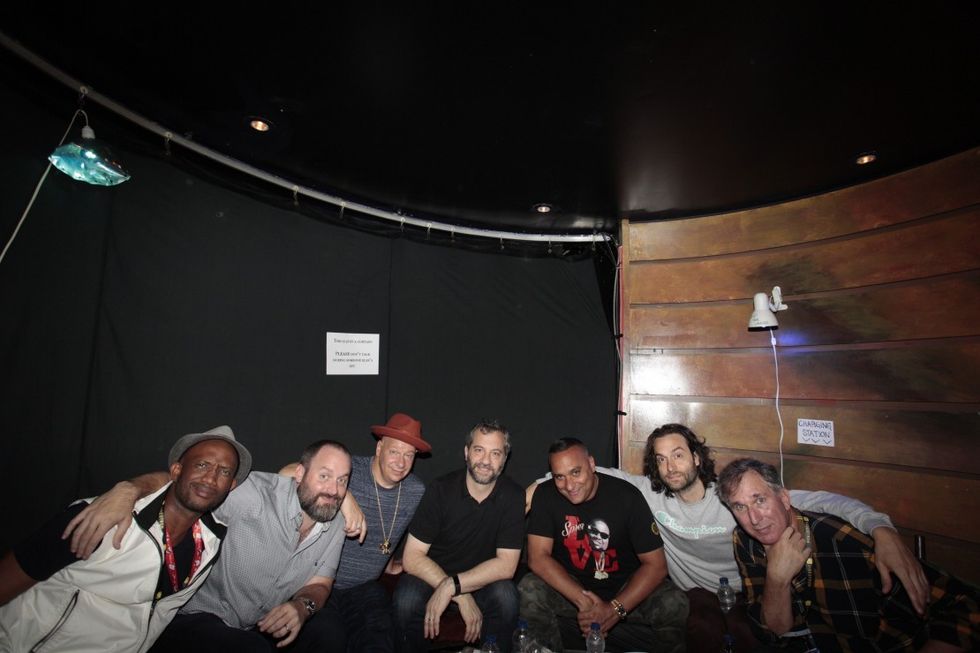 Stand_up_on_the_spot_-_photo_credit