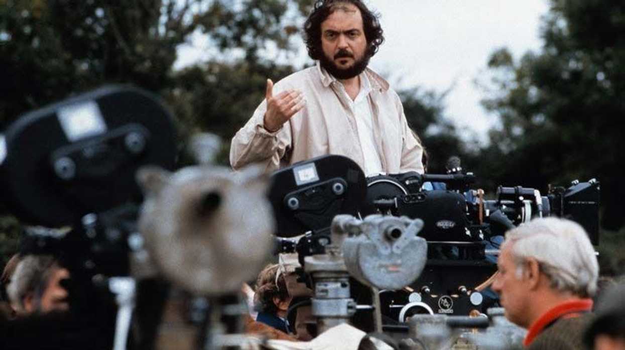 Stanley-kubrick-filming-barry-lyndon