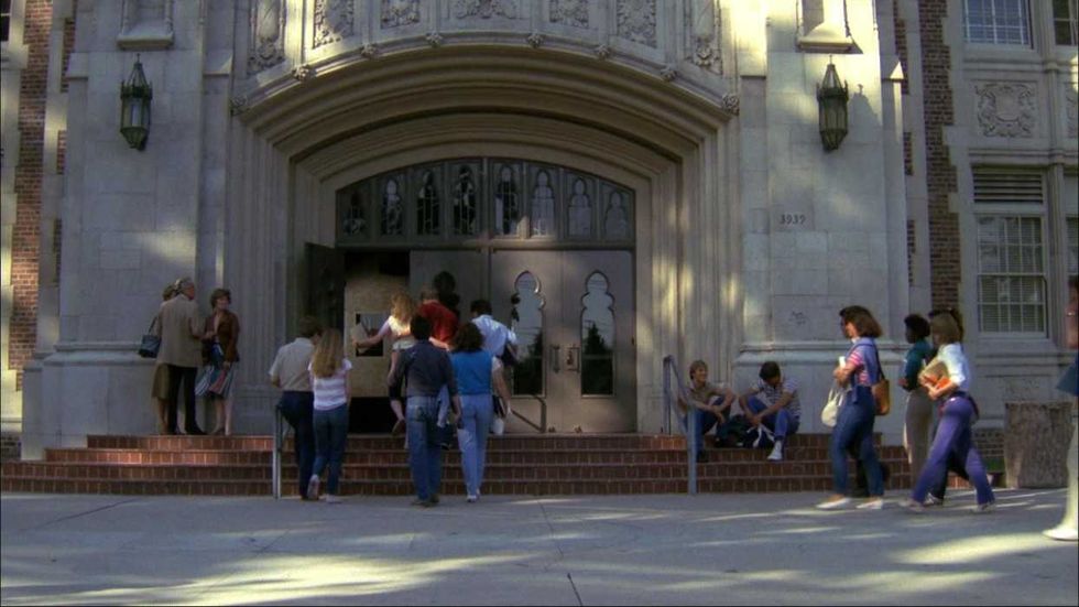 Students walking into school in A Nightmare on Elm Street