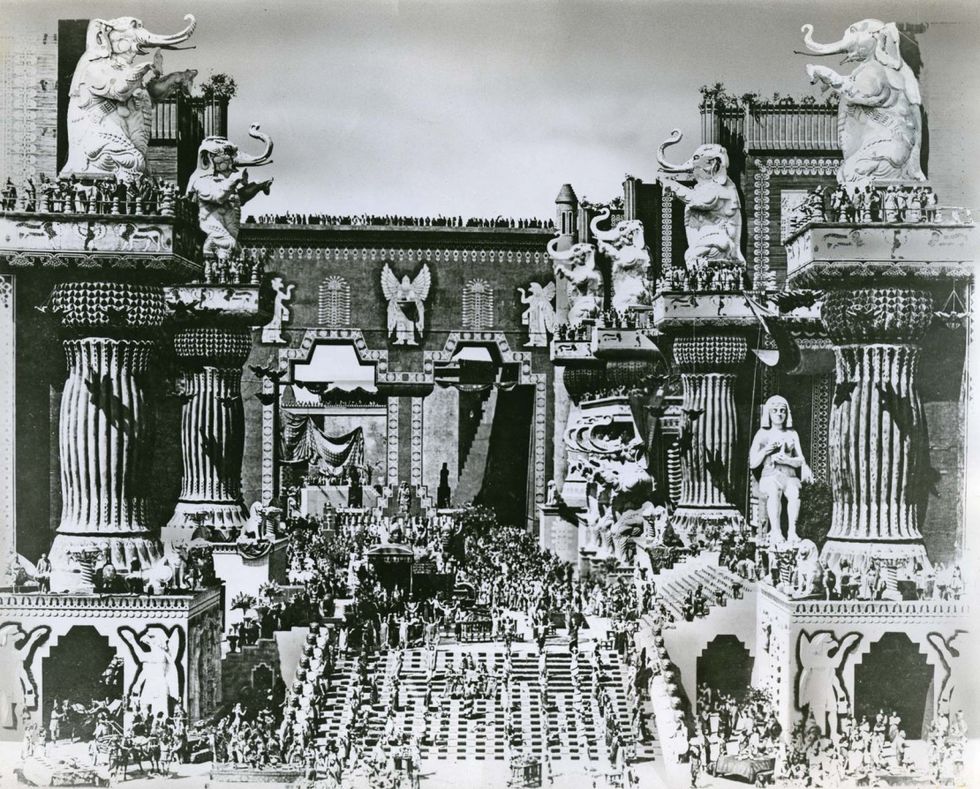 Temple-sequence-babylon-intolerance-dw-griffith