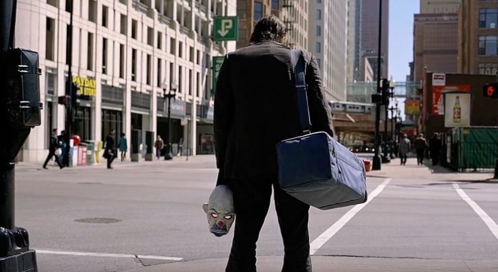 The_dark_knight_opening_scene