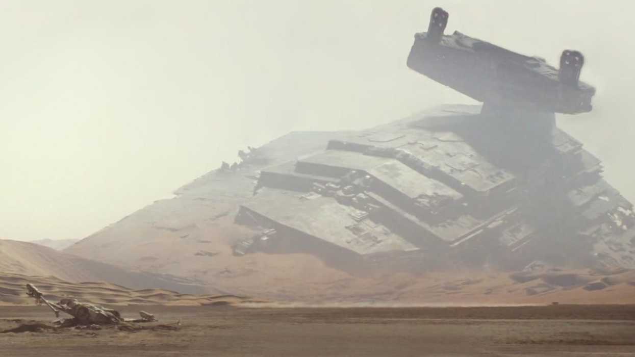 The_force_awakens_-_extreme_long_shot