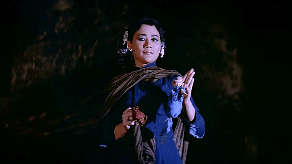 The legendary Indonesian actress Suzanna starring in the classic horror film Ratu Ilmu Hitam (The Queen of Black Magic)