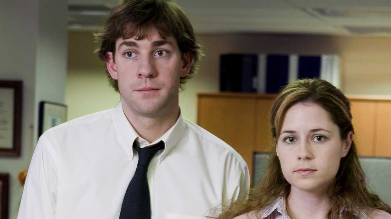 The-office-pam-jim-mc-main-201112-02