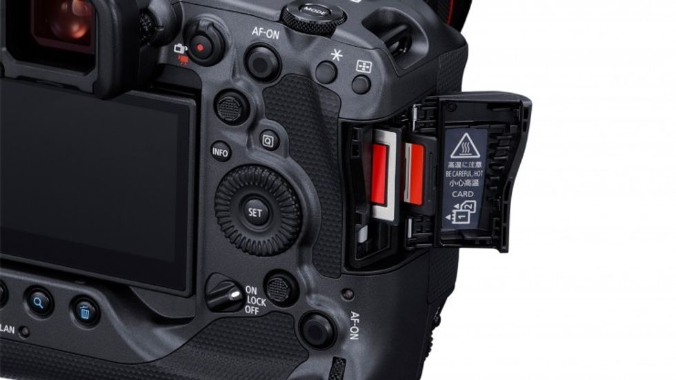 The R3 shoots 6K RAW footage at up to 60p
