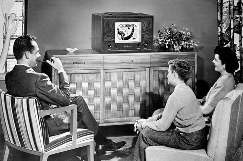 the rise and fall of hollywood video essay silent films studio system golden age indie film no film school