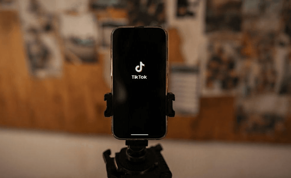 TikTok vs YouTube: Which is Better for Filmmakers in 2025?