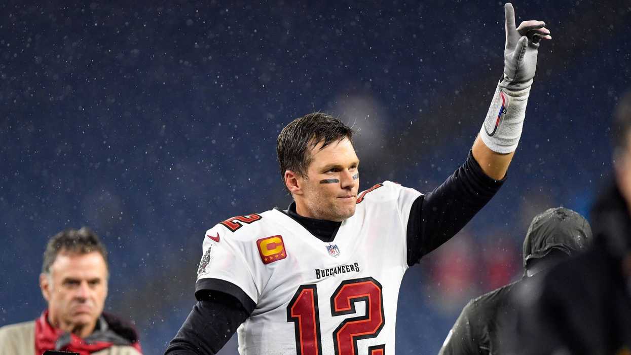Tom_brady_moves_to_hollywood