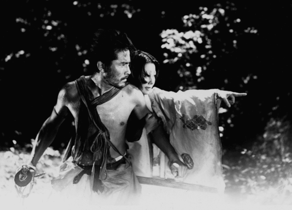 Toshiro Mifune (L) and Machiko Kyo in Rashomon, 1950