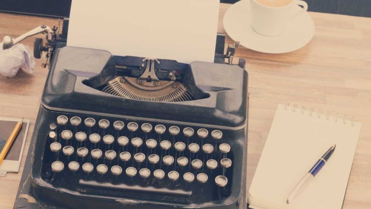 Typewriter Notepad Table