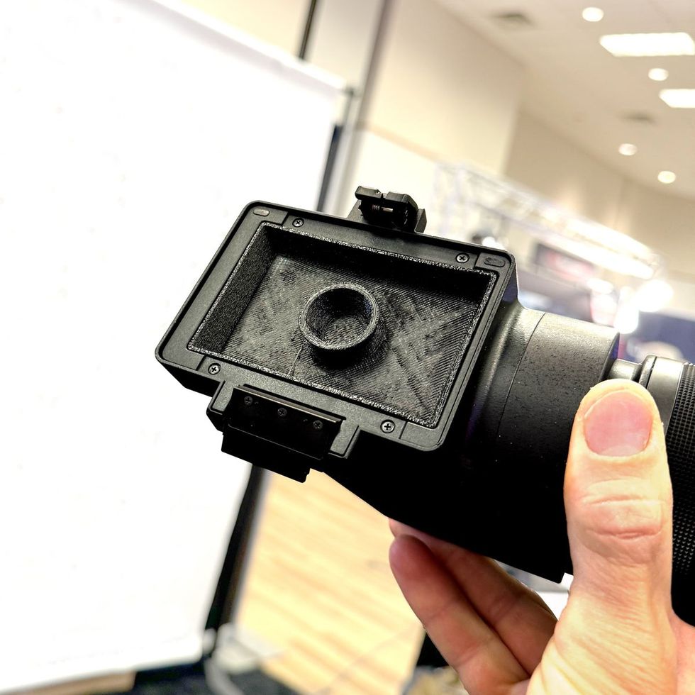 \u200bMID49 EVF loupe plug