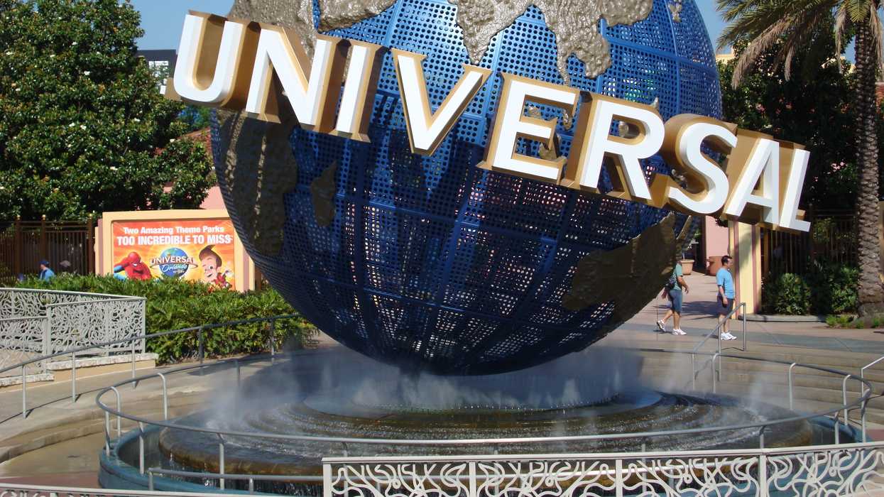 Universal_globe_1