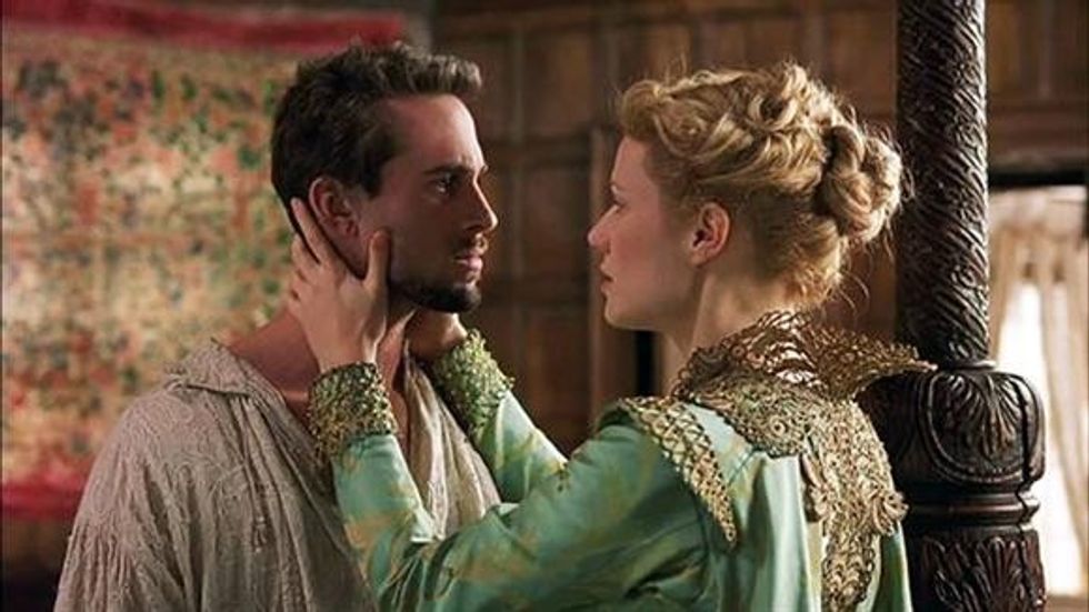 Viola de Lesseps, played by Gwyneth Paltrow, holds the face of William Shakespeare, played by Joseph Fiennes, in 'Shakespeare in Love'