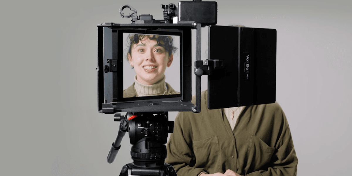 Ensure Perfect Eye Contact for Your Interview Shoots With a Foldable ...