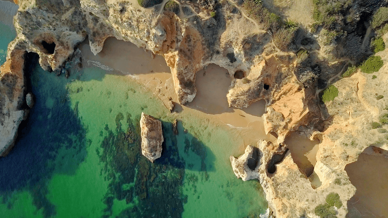 What are Overhead Shots?