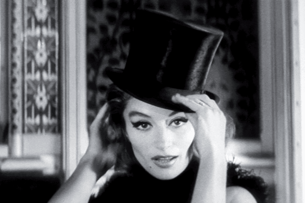 What Are Some French New Wave Characteristics?