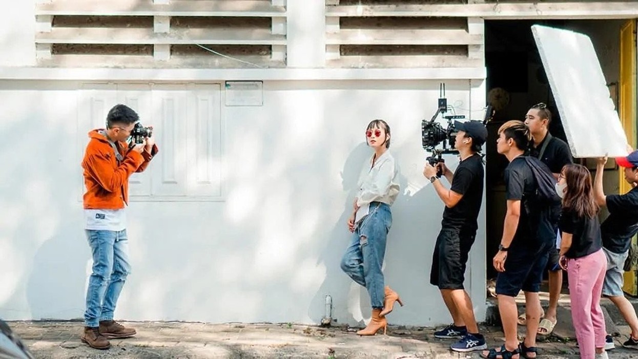 Production Assistant Scripts What Does a Production Assistant Do? | No Film School