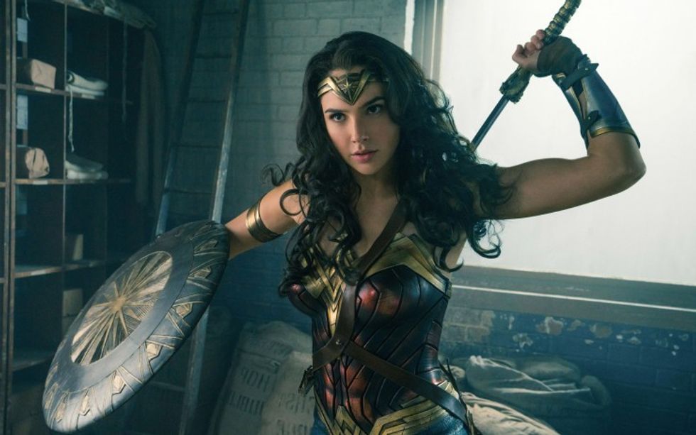 Wonder-woman-gal-gadot-4k-5k
