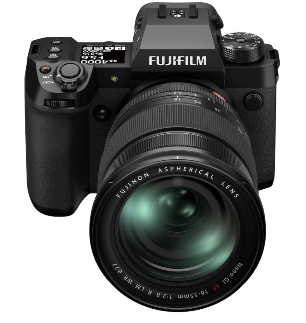 X-H2 w/ 16-55mm lens