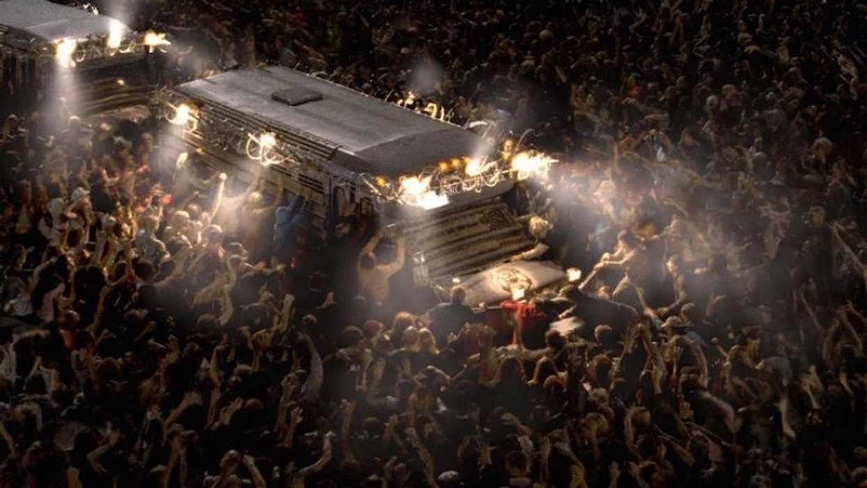 Zombie_horde_in_la_horde