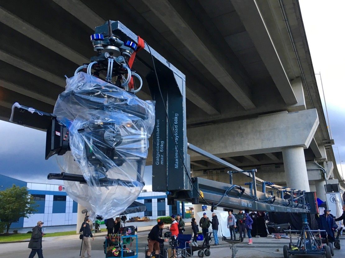  DP Jon Joffin frequently puts Canon Cine zooms on cranes for flexibility. Photo courtesy of SyFy and Halfire Entertainment.