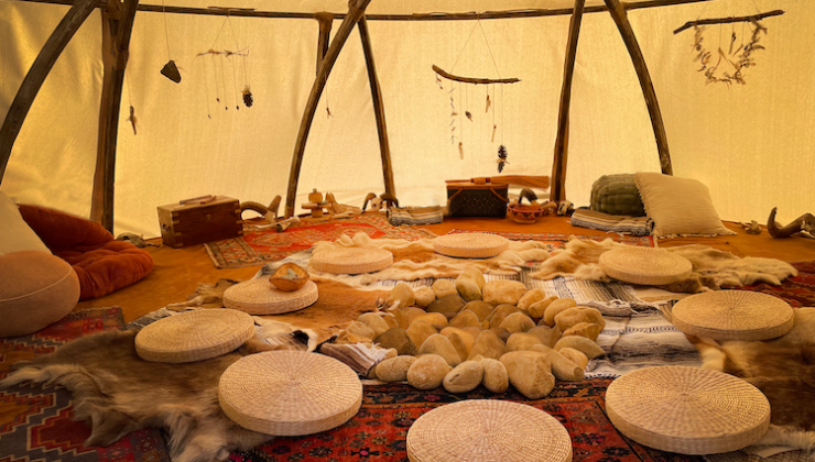 The glamped-out sweat lodge in 'Swarm'