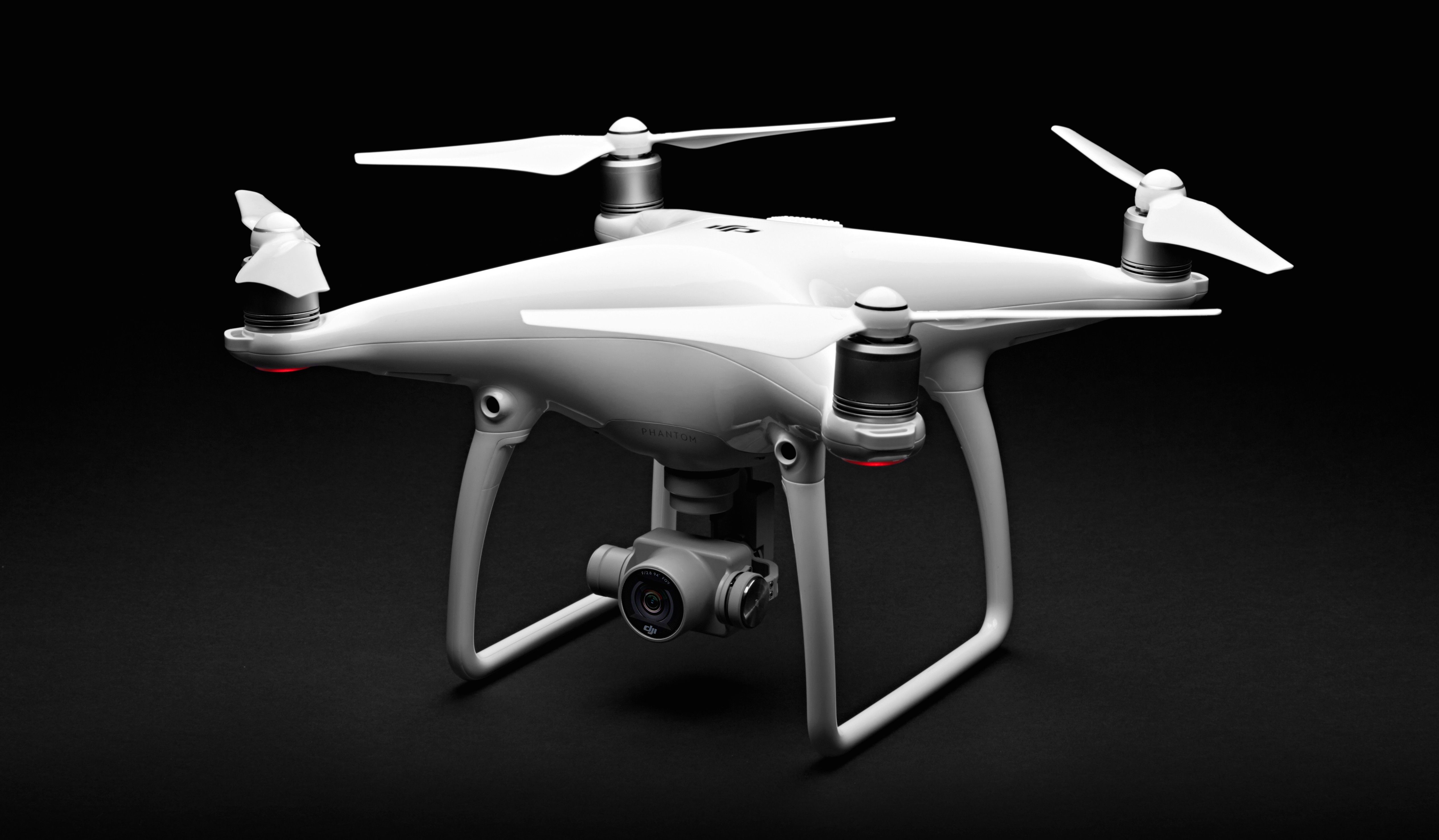 DJI's New 4K Drone, the Phantom 4, Has Incredible Technology to Keep You  from Crashing