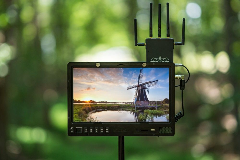 SmallHD 1303 HDR 13 Full HD LED Production Monitor with 1500 NITs Brightness 