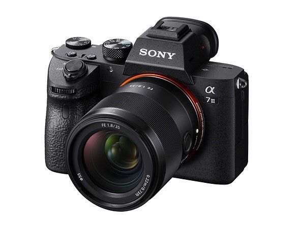 Sony FE 35mm F1.8 Lens