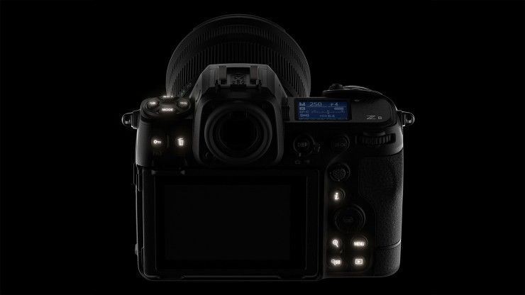 Nikon Z8 illuminated buttons