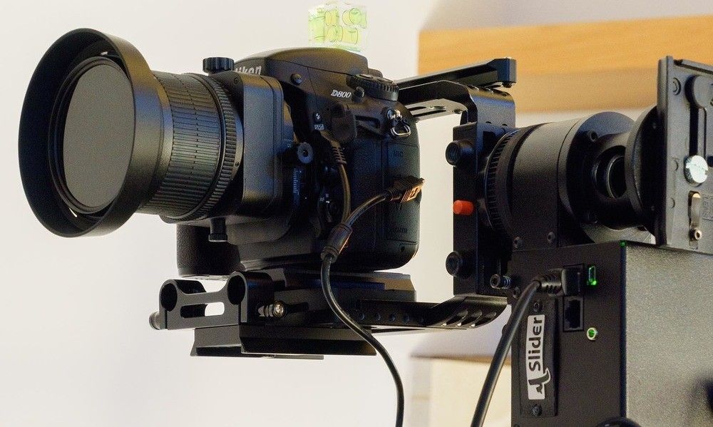 Nikon's D800 Can Shoot 8K RAW Video (With a Little Help in Post)
