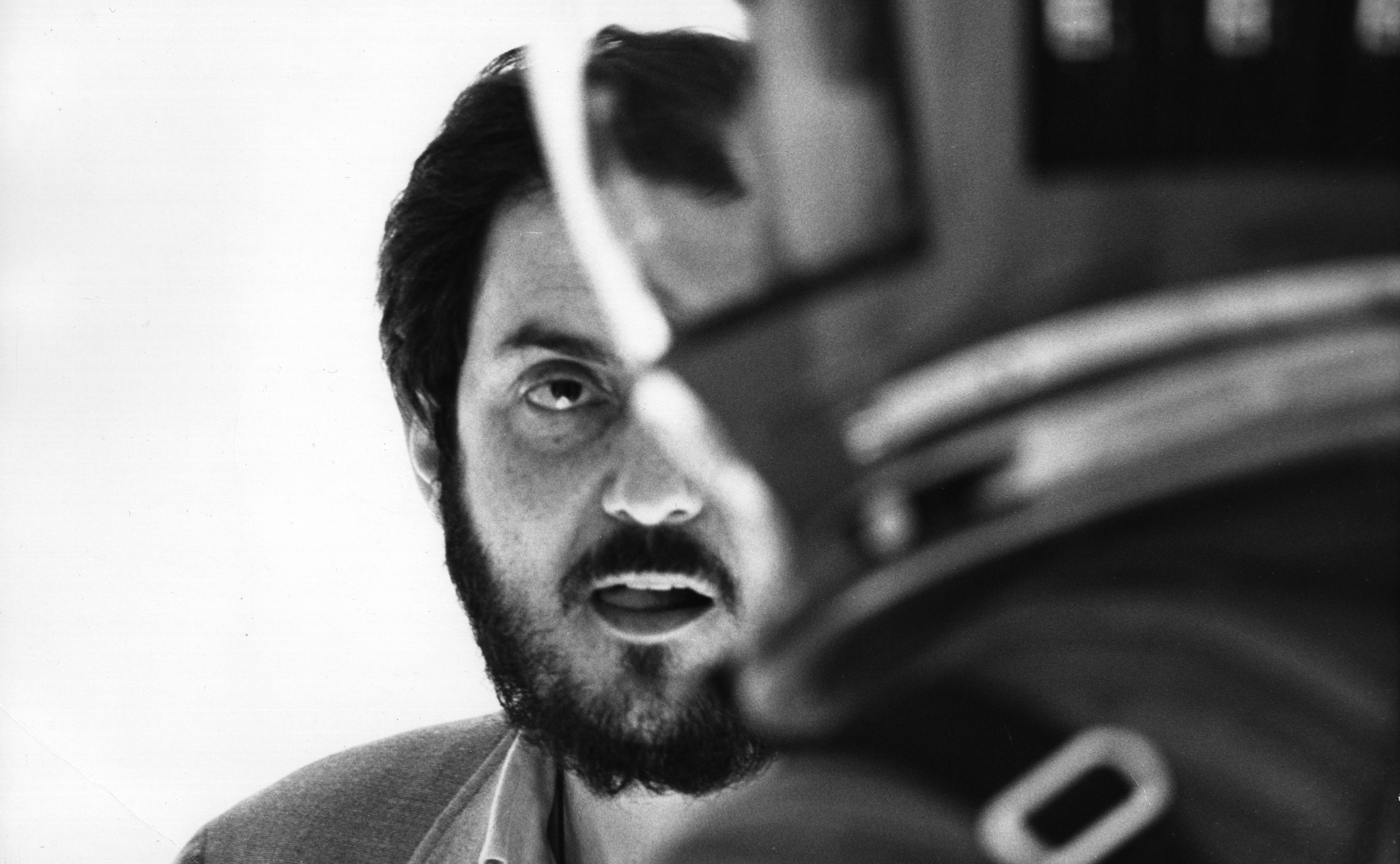 3 Hours Of New Video Essays On The Films And Career Of Stanley Kubrick - essay robux